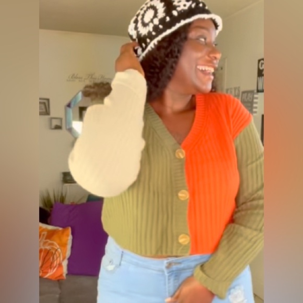 Colorblock crop sweater